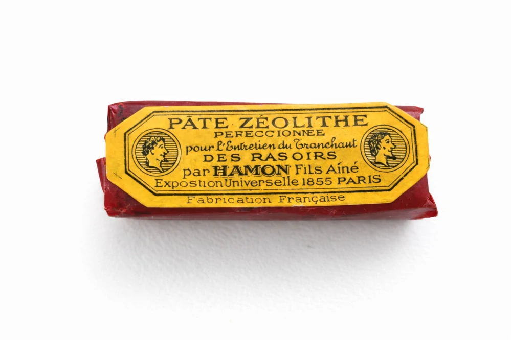 PÂTE ZÉOLITHE – francouzská brusná pasta na břitvy (cca 1880–1920)