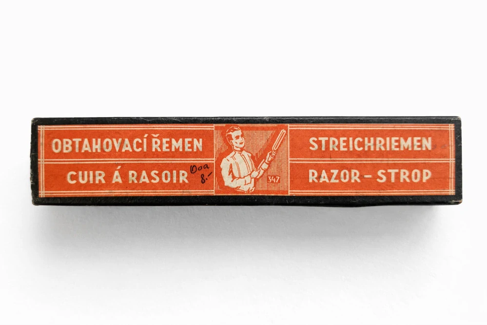 Obtahovací řemen na břitvu (Razor Strop), střední Evropa, cca 1930–1950