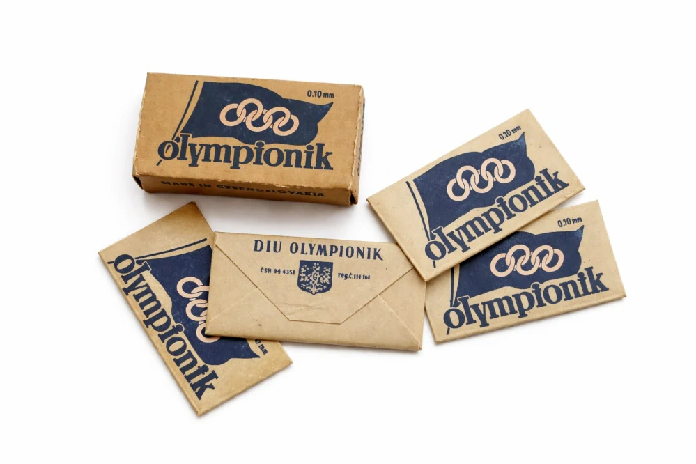 Krabička holicích žiletek „Olympionik“, Československo, 2. polovina 20. století