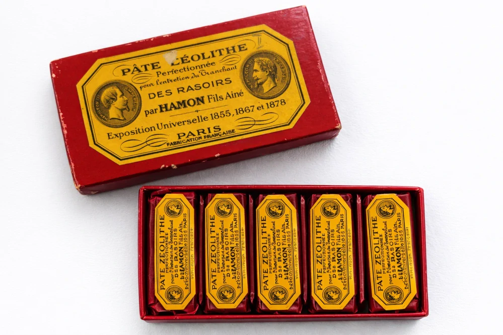 PÂTE ZÉOLITHE – francouzská brusná pasta na břitvy (cca 1880–1920)