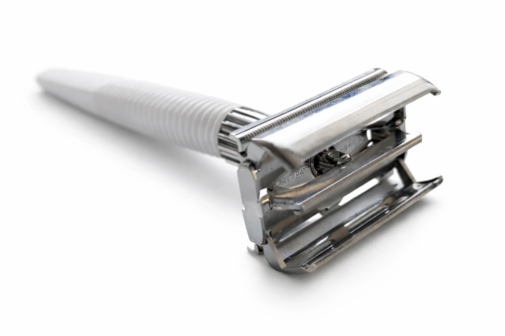 Holicí strojek Gillette (bezpečnostní strojek) – Anglie, cca 1960–1975