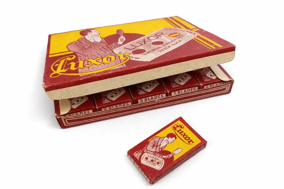 Luxor – Superfine Swedish Steel Razor Blade. Nepoužité žiletky v původním obchodním balení, Československo, cca 1950–1965