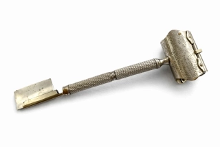 COMFORT „Rasiraparat“ – bezpečnostní holicí strojek Německo, cca 1910–1925