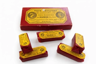 PÂTE ZÉOLITHE – francouzská brusná pasta na břitvy (cca 1880–1920)